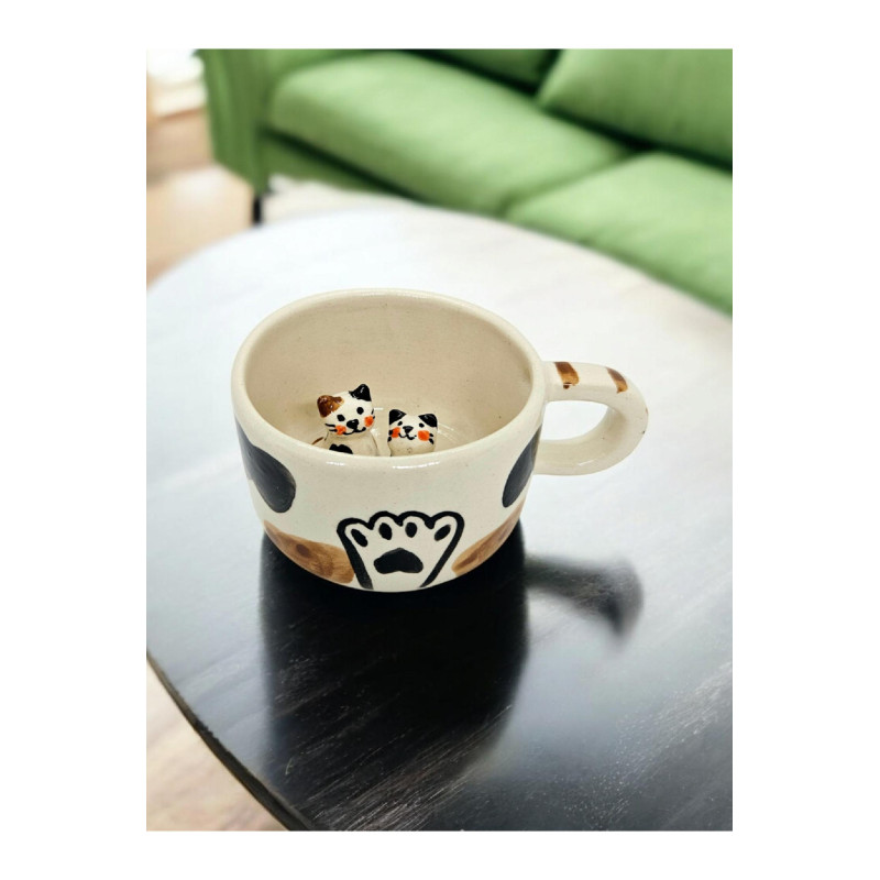 El Yapımı Kedi biblolu Seramik Kupa - İçinde Kedi Figürü ile Özel Tasarım Kahve ve Çay Kupası