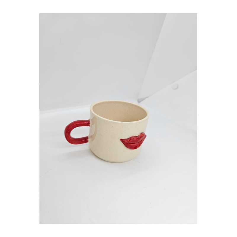 El Yapımı Seramik Kelebek Desenli Kupa Bardak Mug